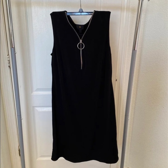 JM Collection Zip Dress - Picture 2 of 4
